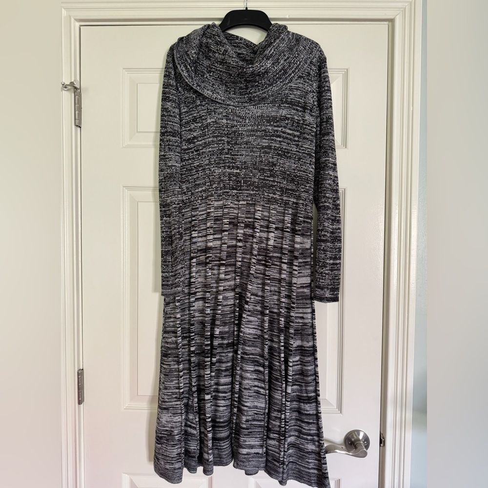 Calvin Klein Black and Gray Long Sleeve cowl neck Sweater Dress Long Sleeve 1X